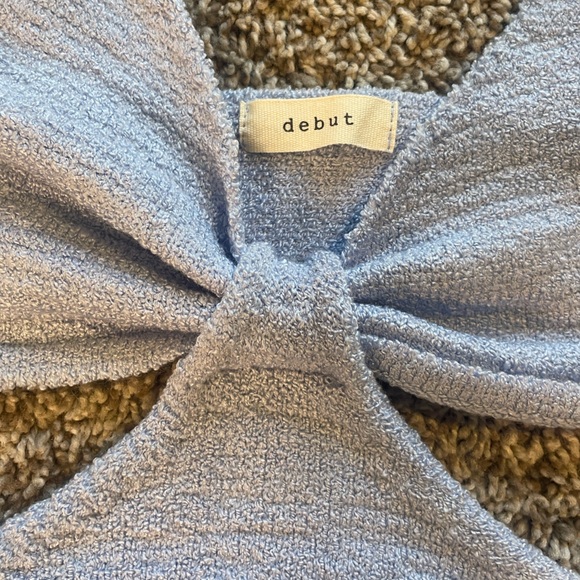Debut Knit Crop Top in Sky Blue W Size Small / Medium - Dainty Cutout Details - Picture 3 of 4